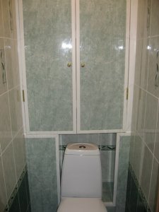 Шкафчик в туалет