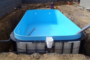 строительство бассейна