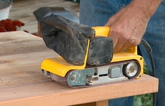 Как выбрать ленточную шлифовальную машинку по дереву? Как выбрать ленточную шлифовальную машинку по дереву?