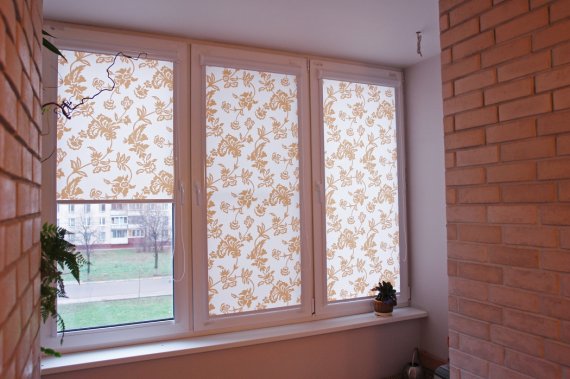 Как замерить рулонные шторы на пластиковые окна?