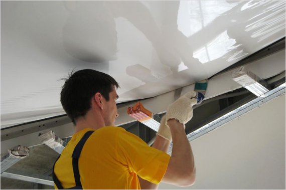 Какие виды работ входят в монтаж натяжных потолков?