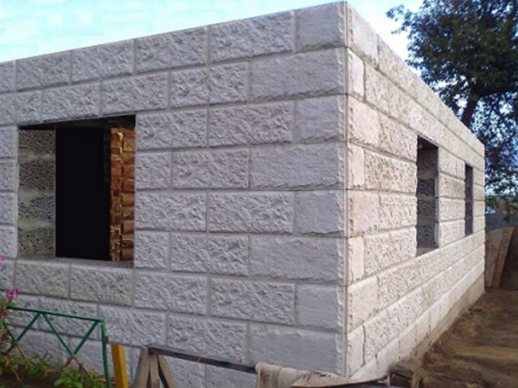 Можно ли строить баню из керамзитобетонных блоков