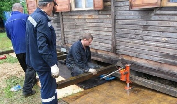 Замена нижних венцов деревянного дома стоимость работ