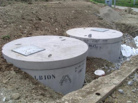 Преимущества бетонного монолитного септика