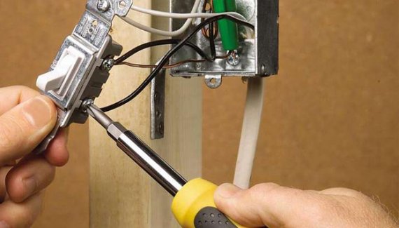 Как поменять проводку в квартире?