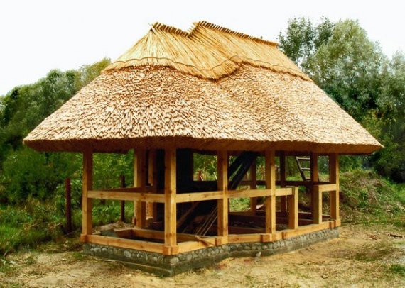 Практическое применение крыш из камыша