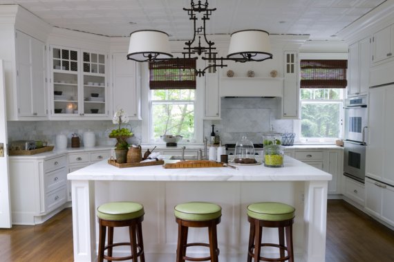 По каким критериям необходимо подбирать люстры под свой интерьер?