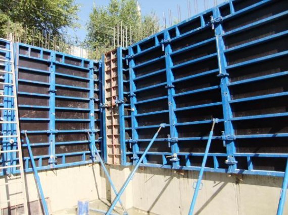 Правила монтажа опалубки стен