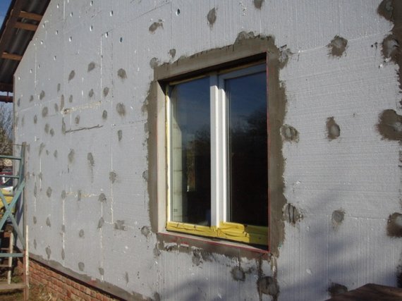 Каким образом можно утеплить наружные стены дома?