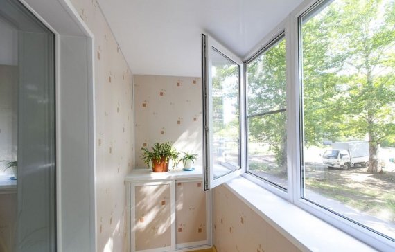 Обустройство пластиковых окон