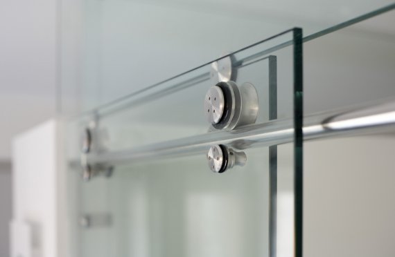 Установка стеклянных дверей: пошаговая инструкция