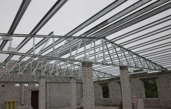 Применение металлических прогонов