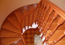 Как изготовляют поворотные лестницы для дома