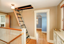 Комбинированные чердачные лестницы: плюсы и особенности конструкции