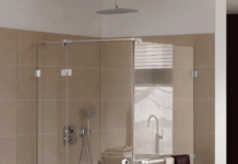 Особенности душевых ограждений из стекла