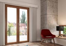 Входные пластиковые ПВХ двери