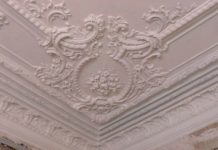Гипсовая или полиуретановая лепнина: что лучше?