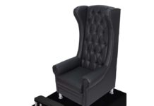 Тонкости выбора педикюрного кресла