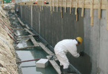 Способы гидроизоляции фундамента дома