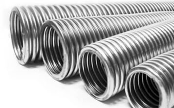 Разновидности и достоинства гофрированной трубы из нержавеющей стали
