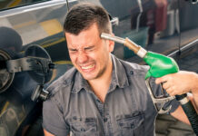 Почему цена бензина постоянно растет?