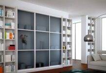 Встроенные шкафы-купе: характеристика и назначение