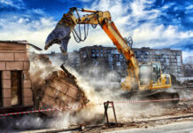 Процедура демонтажа зданий: основные этапы