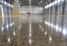 Особенности и технологии бетонных полов с топпингом