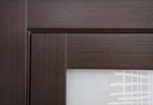 Покрытие межкомнатных дверей: какое лучше?