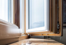 В чем состоят преимущества окон, сделанных из древесины?
