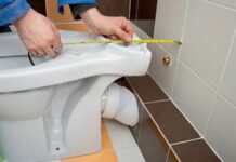 Установка унитаза: основные этапы и правила