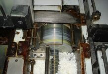 Как чистить клеевое оборудование?