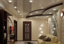 Как выбрать натяжные потолки в зал?