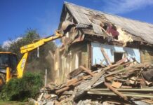 Снос частного дома — особенности процедуры