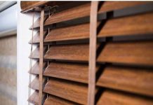 Деревянные горизонтальные жалюзи: отличительные свойства