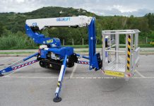 Как устроен телескопический самоходный подъемник?