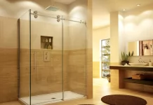 Особенности ограждения для душа без поддона и стекла