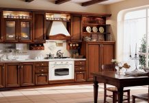 Разновидности кухонь из массива