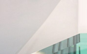 Обработка кромки стекла