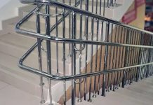 Перила и ограждения из нержавеющей стали в Пушкино — виды, преимущества и особенности монтажа